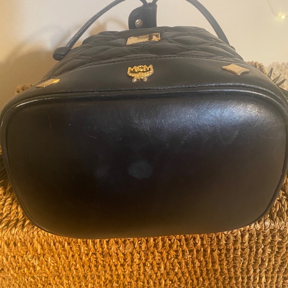 🎊HP Vintage Mini MCM Quilted Bucket Bag - Picture 6 of 17